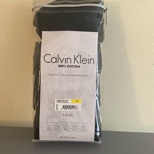 CALVIN KLEIN MENS BRIEFS - new in package - size M - Classic Fit